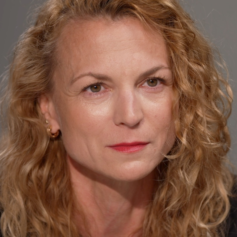 Obrázek epizody Pomáhá lidem v nouzi: Začátky byly drsné, některé osudy si neumíte představit, říká Lachoutová