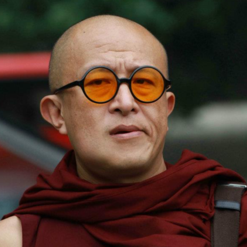 Obrázek epizody Jak si užívat zábavu? Je v pořádku chovat se někdy praštěně a nebrat se pořád tak vážně? - Dzongsar Jamyang Khyentse Rinpočhe