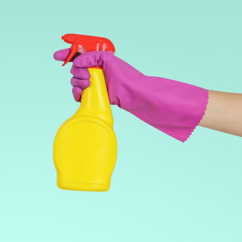 Obrázek epizody Tradiční rozložení péče o domácnost přetěžuje ženy. Přitom i maličkosti mohou pomoct