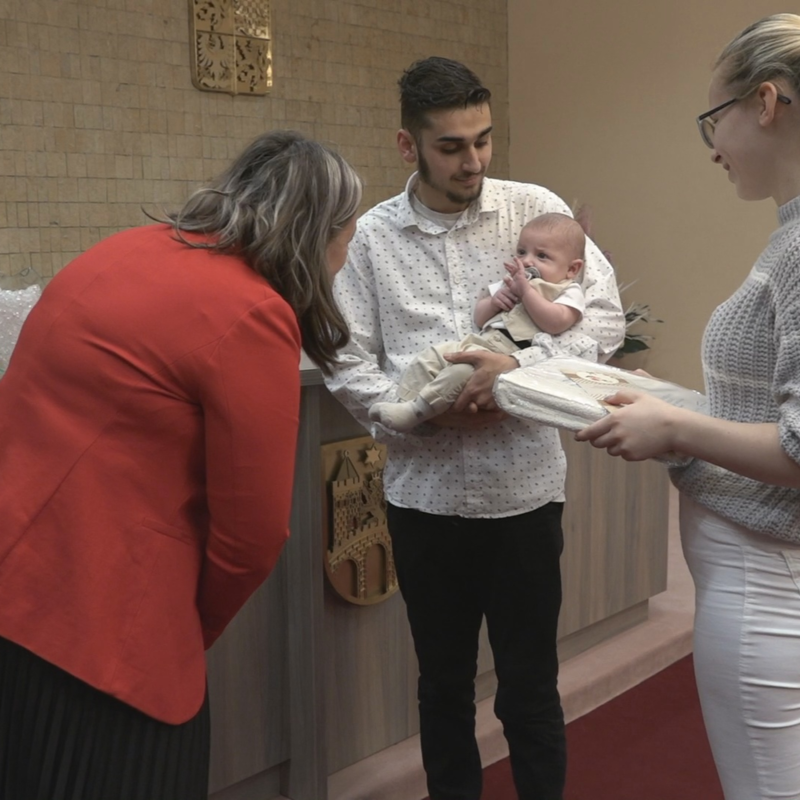 Obrázek epizody Na vítání občánků elektronicky