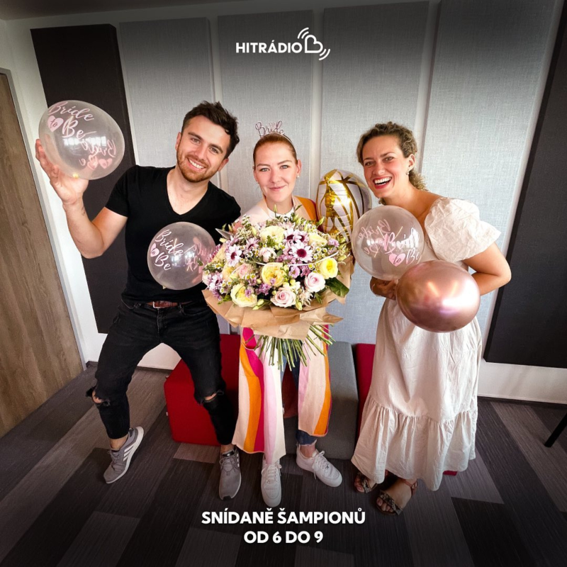 Obrázek epizody Debbie se vdává, loučíme se se svobodou a pouštíme její nový singl