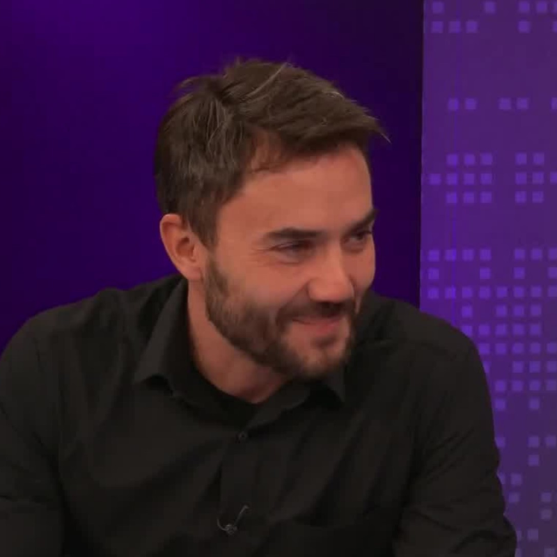 Obrázek epizody Vláďa ze Survivoru: Ta soutěž je kouzelná v tom, že jsme se stali s lidmi na ostrově přáteli, s některými více, s jinými méně. / 10. 5. 2022