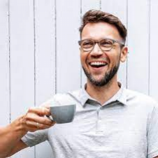 Obrázek epizody Rozpuk podcastů bude pokračovat, ale pořád to bude alternativní záležitost, říká herec a autor podcastu Gastromapa Lukáš Hejlík