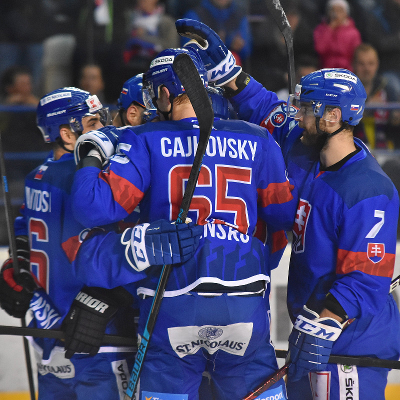 Obrázek epizody Športový newsfilter: Hokejisti majú dva problémy pred MS. Jeden v útoku, druhý s dresmi