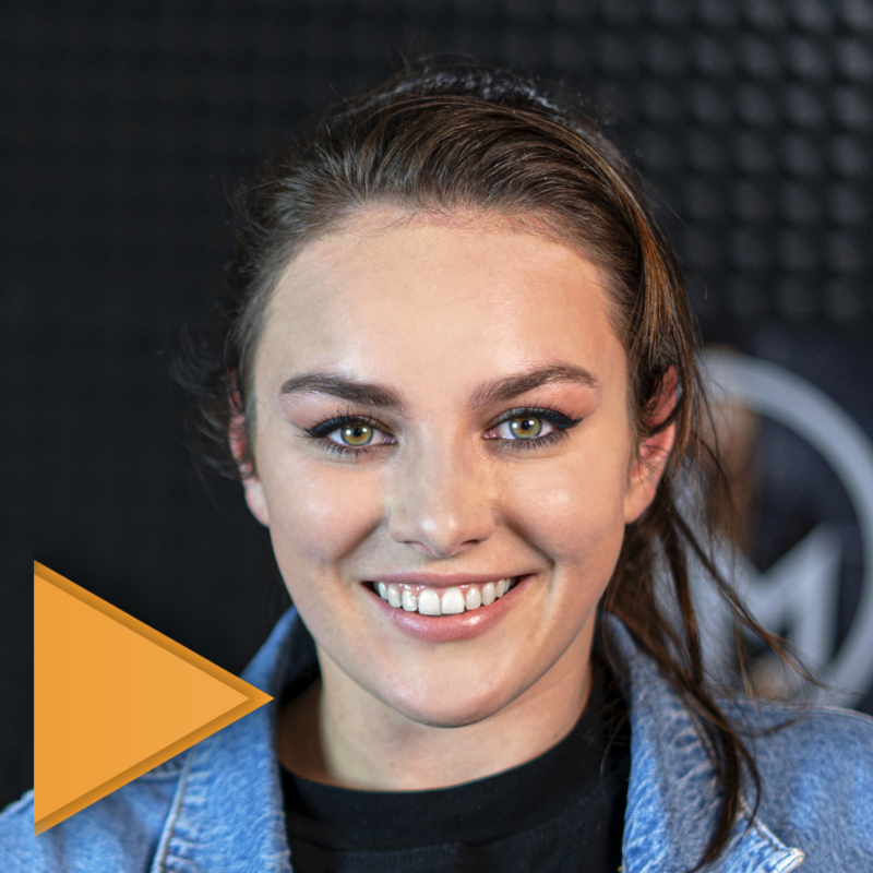 Obrázek epizody Ewa Farna: Zažila jsem stalkera i výhružné dopisy. Jsem věřící, ale proti zákazu potratů v Polsku