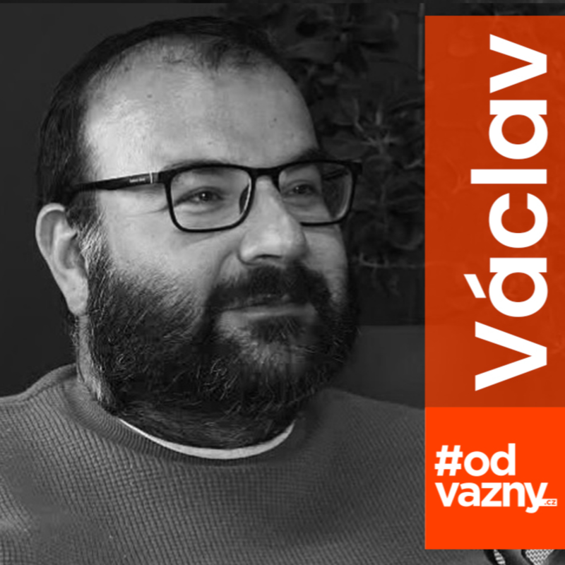 Obrázek epizody TÁTA MĚ BIL, HUDBA MĚ ZACHRÁNILA: Václav Tobrman z domácího násilí k síle #odvážný