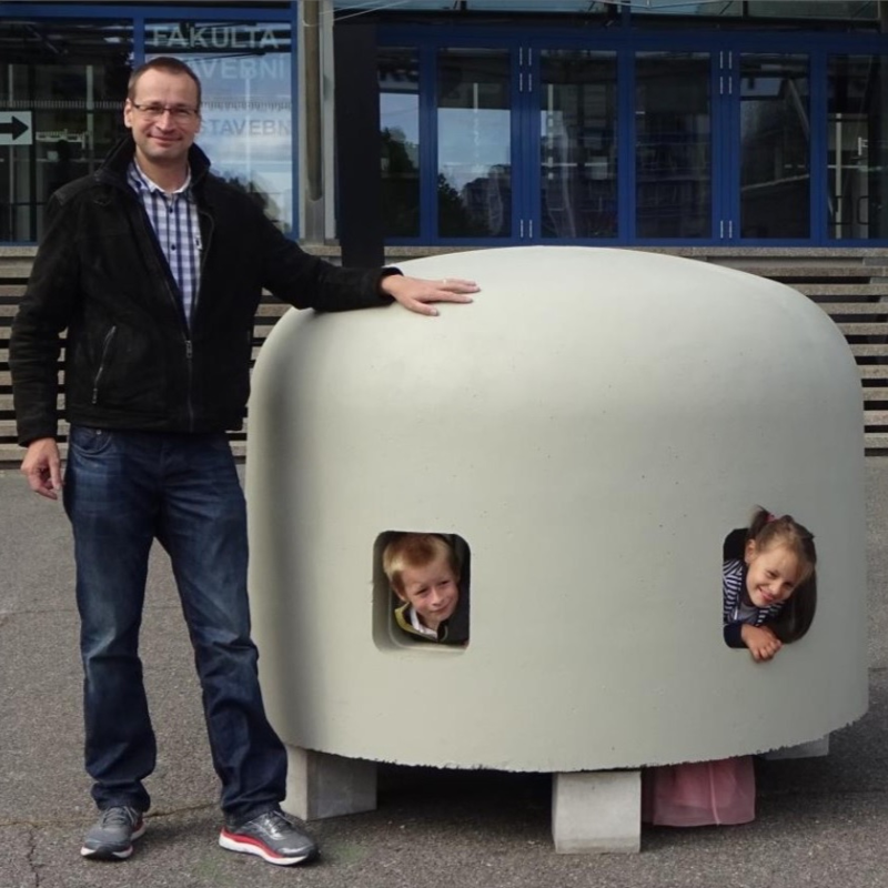 Obrázek epizody doc. Ing. Jiří Pazderka, Ph.D. - Replika pancéřovaného zvonu