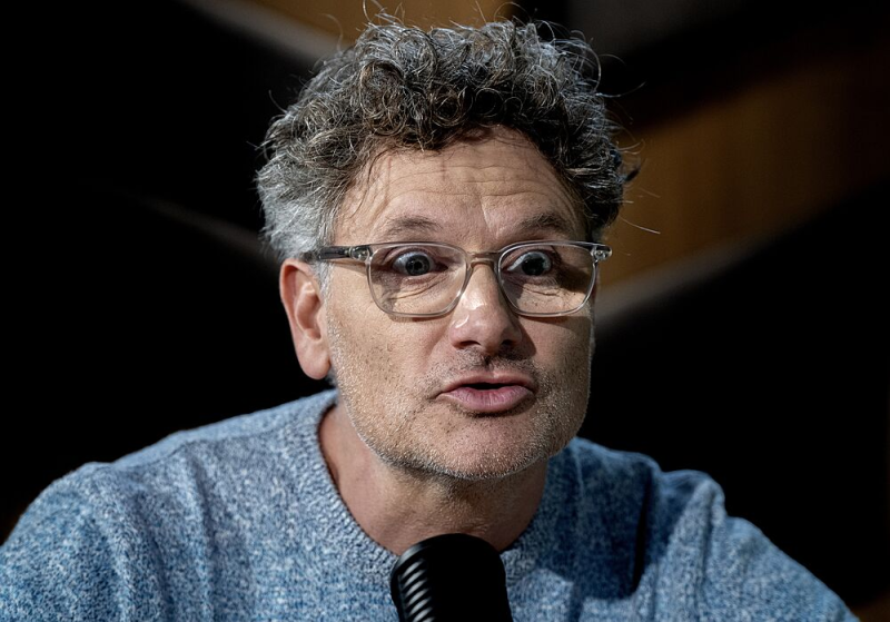 Obrázek epizody Stydím se, že se tolik odhaluju. Ale neumím to jinak, přiznává Patrik Hartl