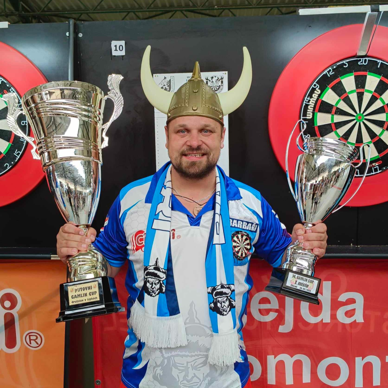 Obrázek epizody Michal Ondo - Chci se zase dostat na špičku, šipky už hraje i starší dcera