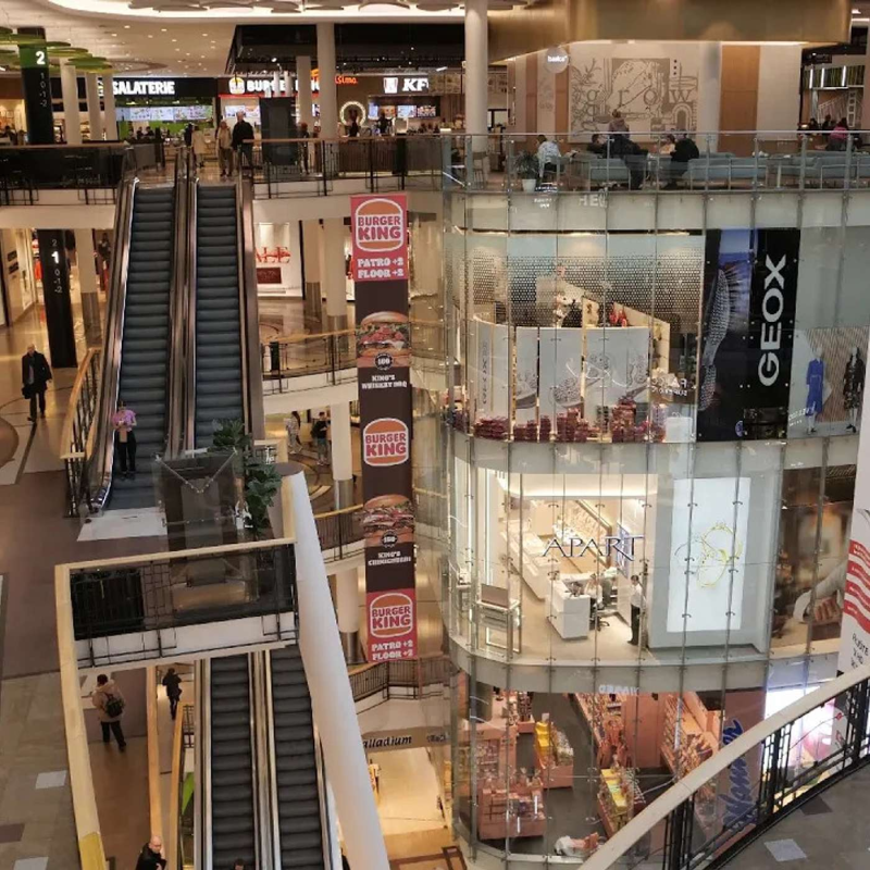 Obrázek epizody Kubíček (WOOD & Company): Obchodní centra ustála krizové roky se ctí, do dvou let se inflace a vyšší tržby obchodníků propíší do nájemních smluv