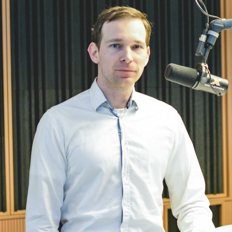 Obrázek epizody Martin Vlachynský - Odvod pre reťazce vyjde priemernú rodinu 40 eur ročne (Braňo Závodský Naživo)