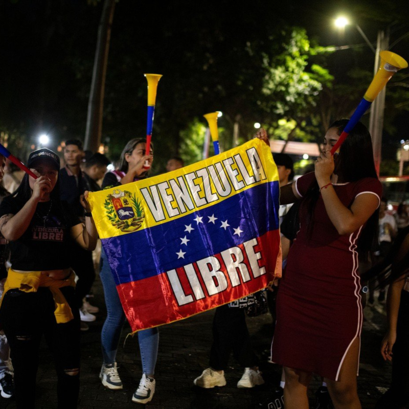 Obrázek epizody Venezuelané dál žijí v obavách. Režim se v zemi drží i bez Madura