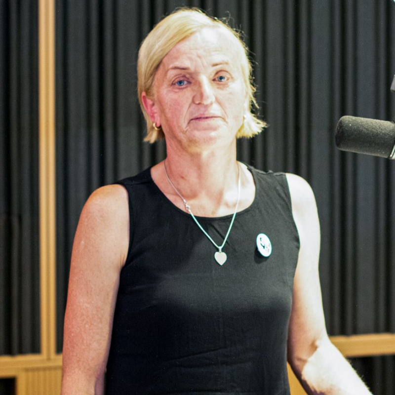 Obrázek epizody Zlatica Kušnírová - Každá špina, ktorá neohrozí vyšetrovanie, bude... (Braňo Závodský Naživo)