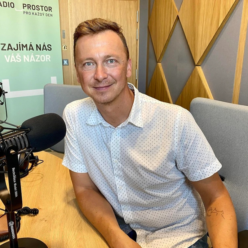 Obrázek epizody Kastelán Kunst: Karlštejn bude potřebovat na další opravy přes miliardu korun! Hradu říkám dům a provázím jím i já sám