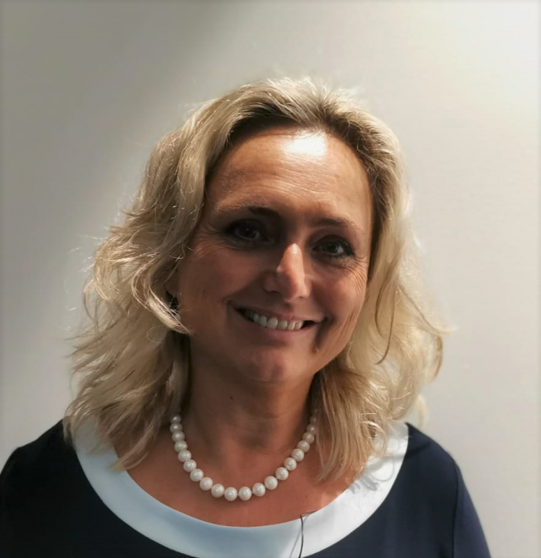 Obrázek epizody Podle Zuzany Ceralové Petrofové, která stojí v čele společnosti PETROF, dělají firmě obchody s Čínou třicet pět procent ročního obratu. Na obchod se nedívá přes politické režimy.