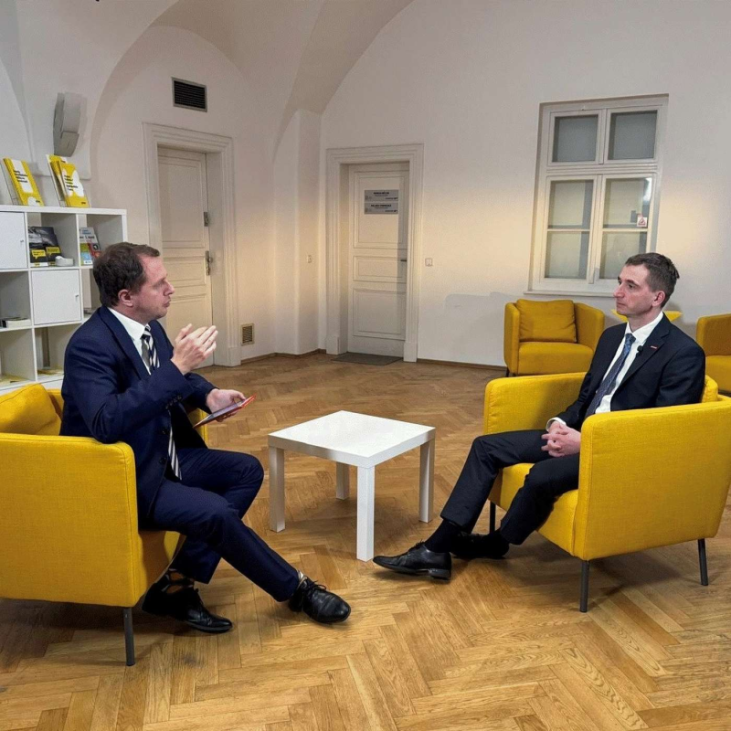 Obrázek epizody Sněmovna přehlasovala Senát i prezidenta, postupné navyšování výdajů na obranu, podpis smlouvy k dostavbě Dukovan (8.3.2025) HOST: Lukáš Vlček /STAN/