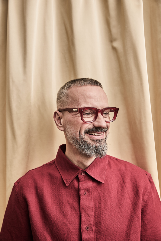 Obrázek epizody Honza Vojtko: „Partnerství není o tom, že se nebudeme zraňovat. Ale ten samý člověk, který mě zraní, mi může pomoct se zahojit.“