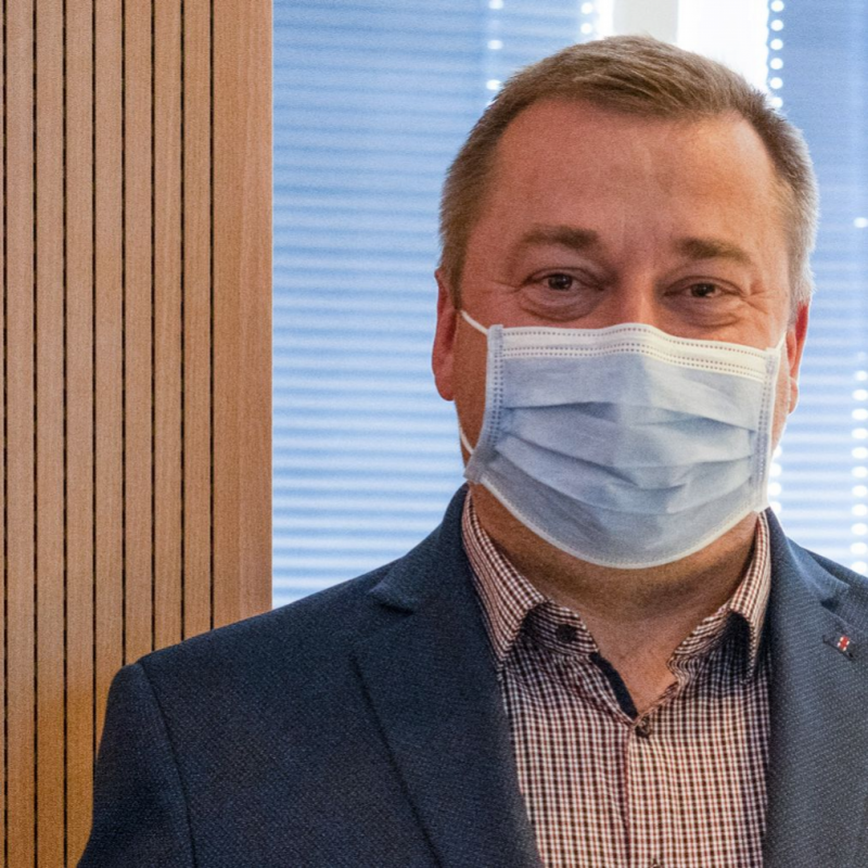 Obrázek epizody Martin Hošták - Firmy volajú po jasnom a včasnom informovaní o prijatých opatreniach