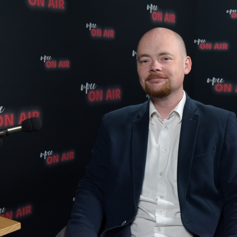 Obrázek epizody UPCE On Air: O hrdinství s Mgr. Ondřejem Podeszwou