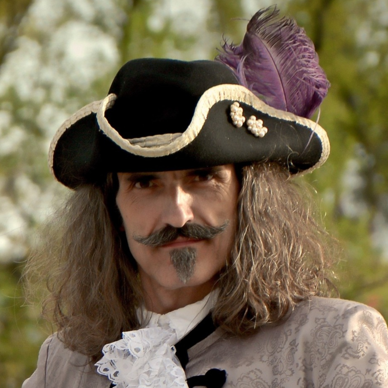 Obrázek epizody Radek Tlačbaba, vedoucí skupiny historického šermu Vivamus | Podcasty Kraje Vysočina