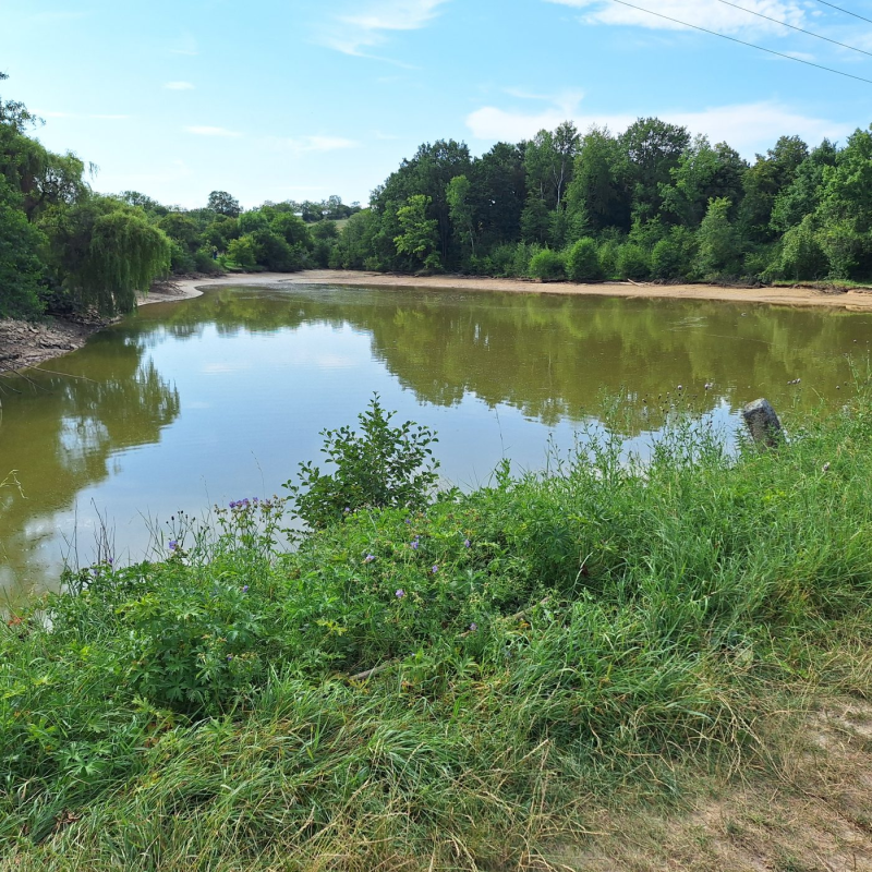 Obrázek epizody Škody za desítky milionů způsobily povodně v Šišmě. Rekonstrukci bude potřebovat i vodní nádrž