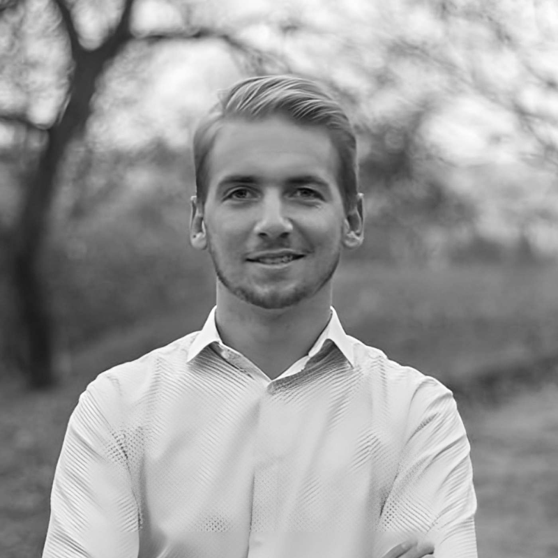 Obrázek epizody Václav Smolka - Za vládu říkám negativní informace já. V Kyjevě se kousek od nás střílelo