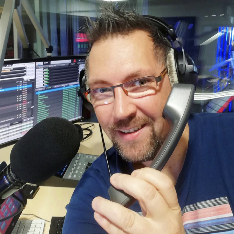 Obrázek epizody MARTIN HOVORKA - Omluvenka ze školy