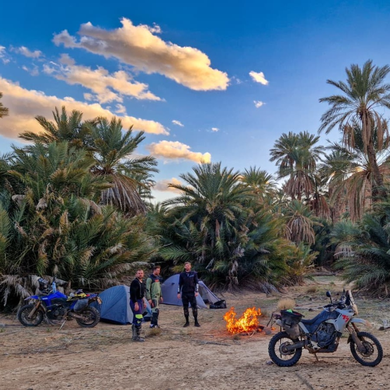Obrázek epizody 🎙️ Písek ve vinglu #10 - Maroko s Milošem Sochorem a Pavlem Pilným