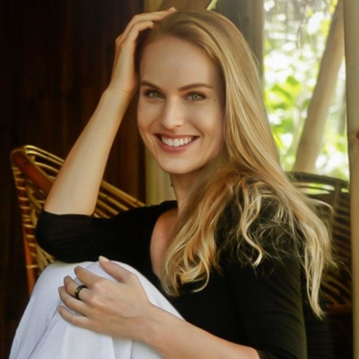 Obrázek epizody #1 Rozhovor s českou podnikatelkou žijící na Bali Karin Tománkovou