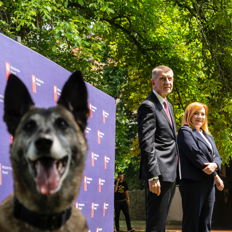 Obrázek epizody Motoristé obětovali rozpočet. Budou Babiš a Schillerová příště škrtat jako Kalousek?