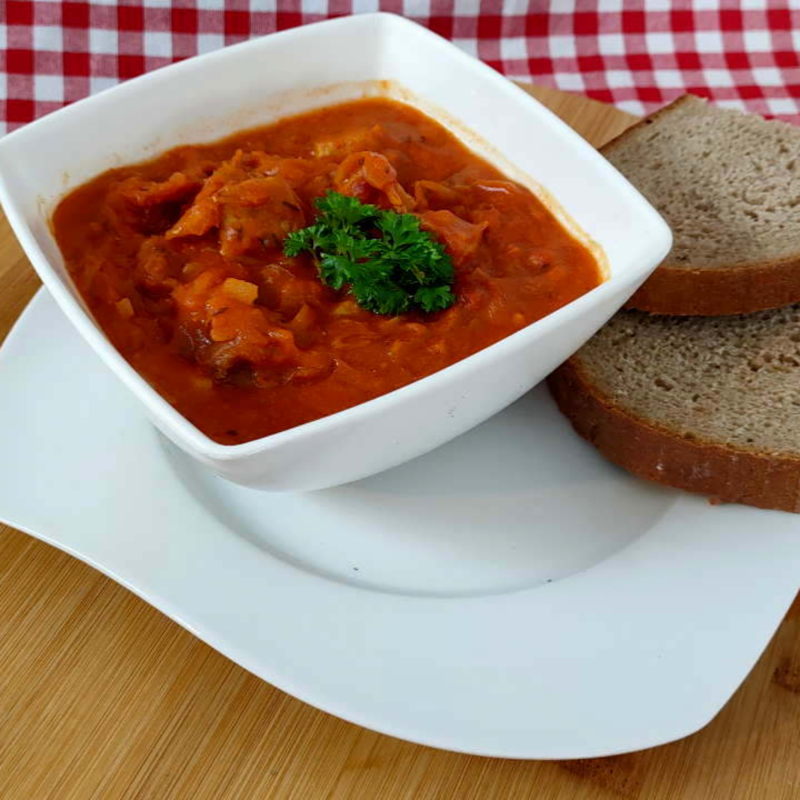 Obrázek epizody Kotlíkový segedínský guláš s domácím uzeným dotažený k dokonalosti