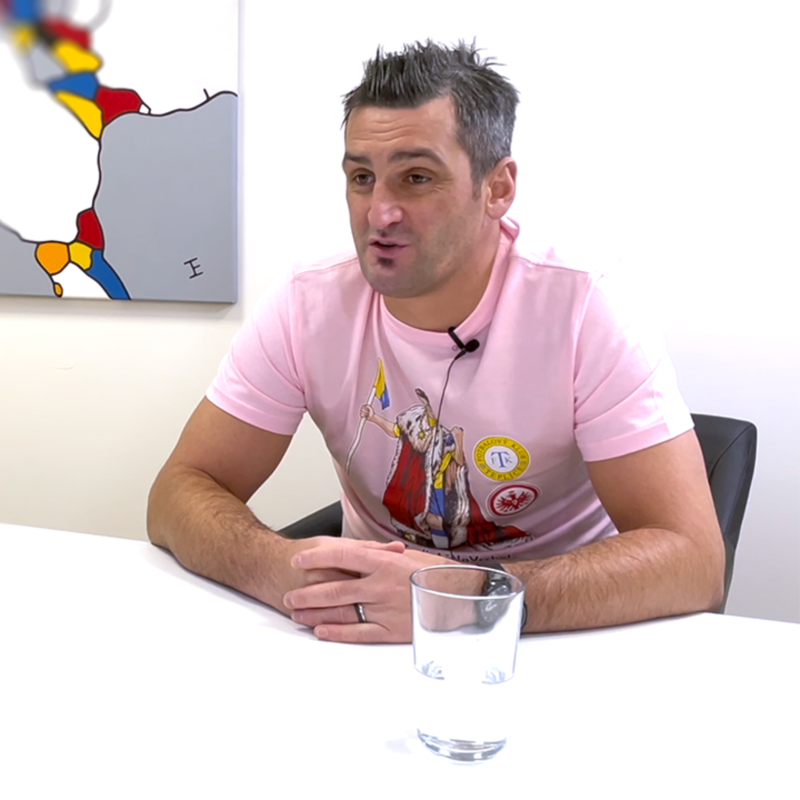 Obrázek epizody Nekupuj si drahá auta a raději nikam neinvestuj. Řídil se Martin Fenin radami trenéra?