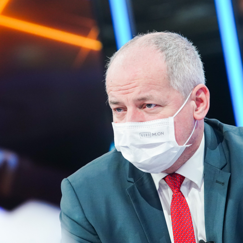 Obrázek epizody Prymula: Mikročip v nose je hoax, vysmrkal bych ho (Partie Terezie Tománkové, 10. leden 2021)