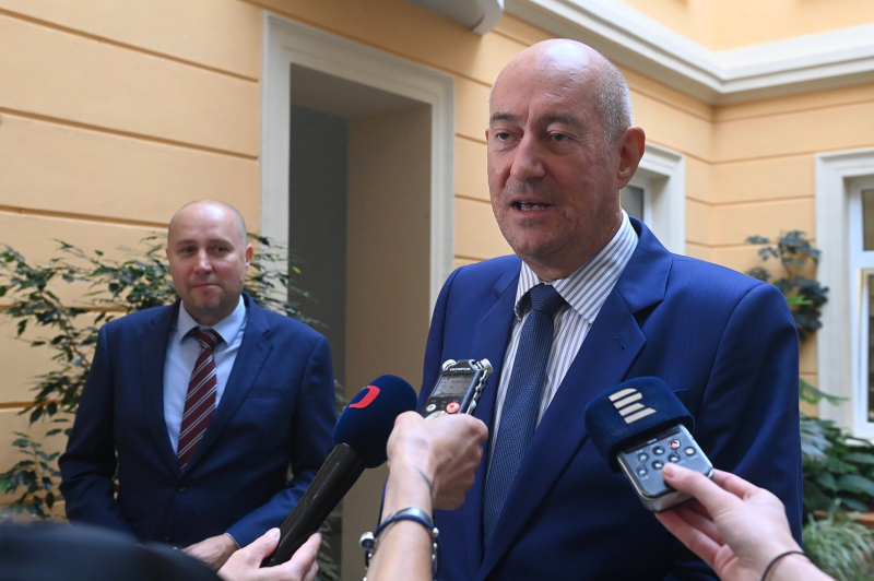 Obrázek epizody Omezit politickou moc nad státním zastupitelstvím trvalo přes 20 let