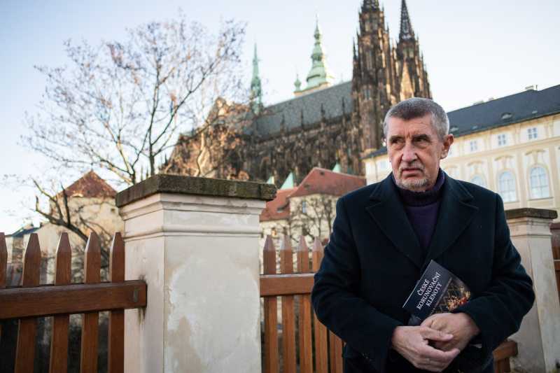 Obrázek epizody Nečekané duchovní okénko, Pavel v defenzivě, první duel. Co zatím přinesly kampaně před 2. kolem?