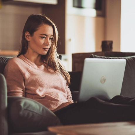 Obrázek epizody #4 Tereza Vaňková (Deepnote) o její cestě k programování a komunitě ReactGirls