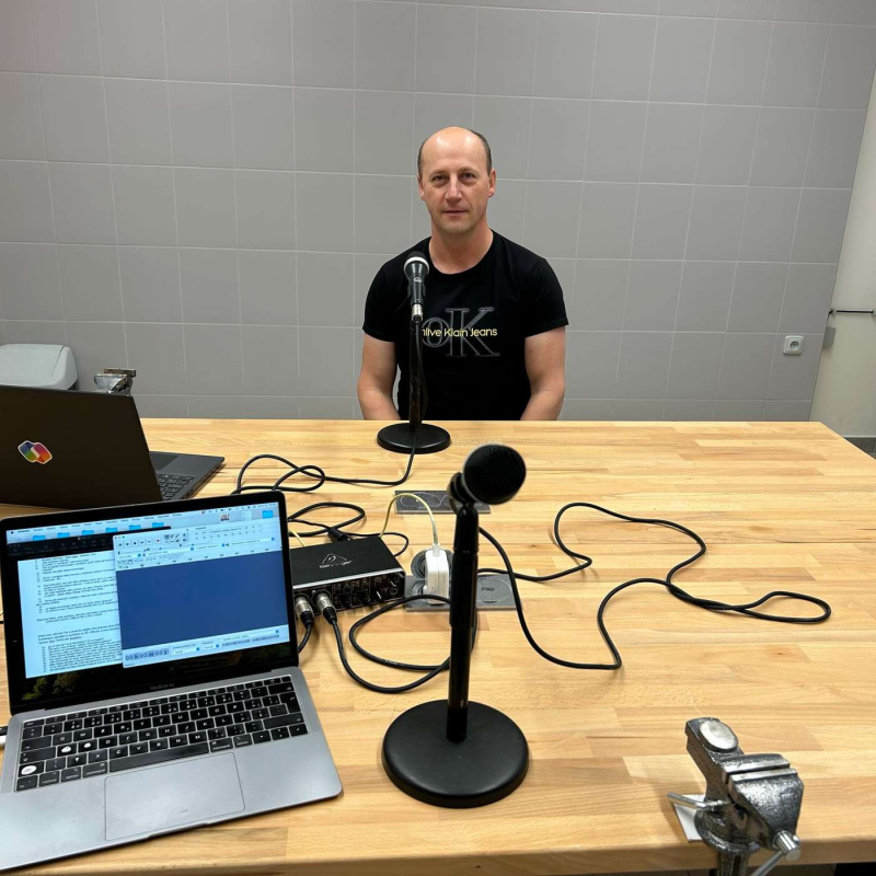 Obrázek epizody Jaroslav Hicl – Polytechnická výchova propojuje ruční práce a digitální technologie