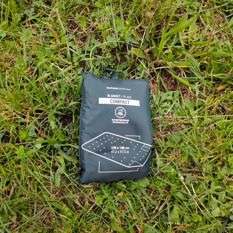 Obrázek epizody RECENZE: Skladná pikniková deka QUECHUA se hodí na každou procházku