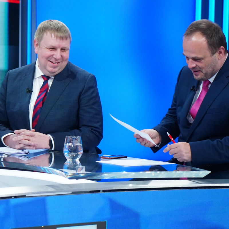 Obrázek epizody Velká politická debata s Výborným, Juchelkou, Peksou a Šmardou