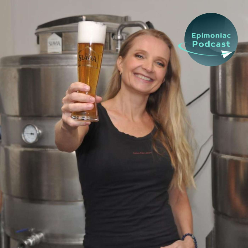 Obrázek epizody #1 Úvodní epizoda 1/ Život, děti, volejbal a pivní vášeň neobyčejné krajanky v Chile