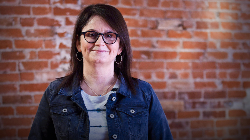 Obrázek epizody The rise of predatory scams -- and how to prevent them | Jane Walsh