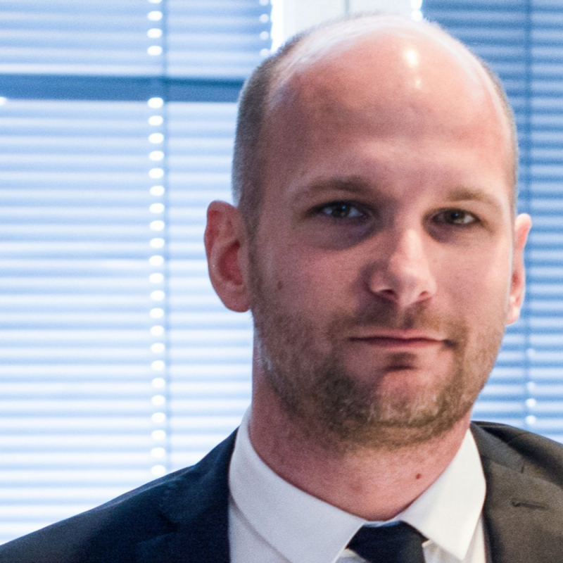 Obrázek epizody Gábor Grendel obhajuje proces očkovania, Juraj Blanár kroky vlády ostro kritizuje