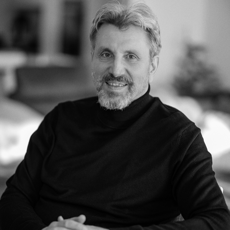 Obrázek epizody #3 Ulrich Bohnefeld - "The simple truths of a complex life" (ENG)