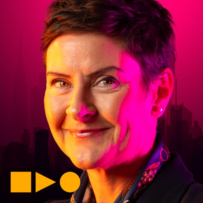 Obrázek epizody Eva Le Peutrec: Praha by měla být světovým centrem kultury. Mrakodrap je jako vertikální vesnice