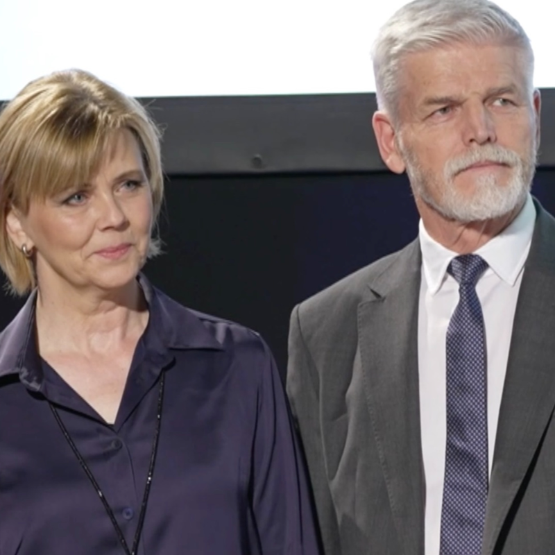 Obrázek epizody První dáma? Ta už tu byla. Chci být spíš manželkou prezidenta, říká Pavlová. Jak to vidí ostatní?