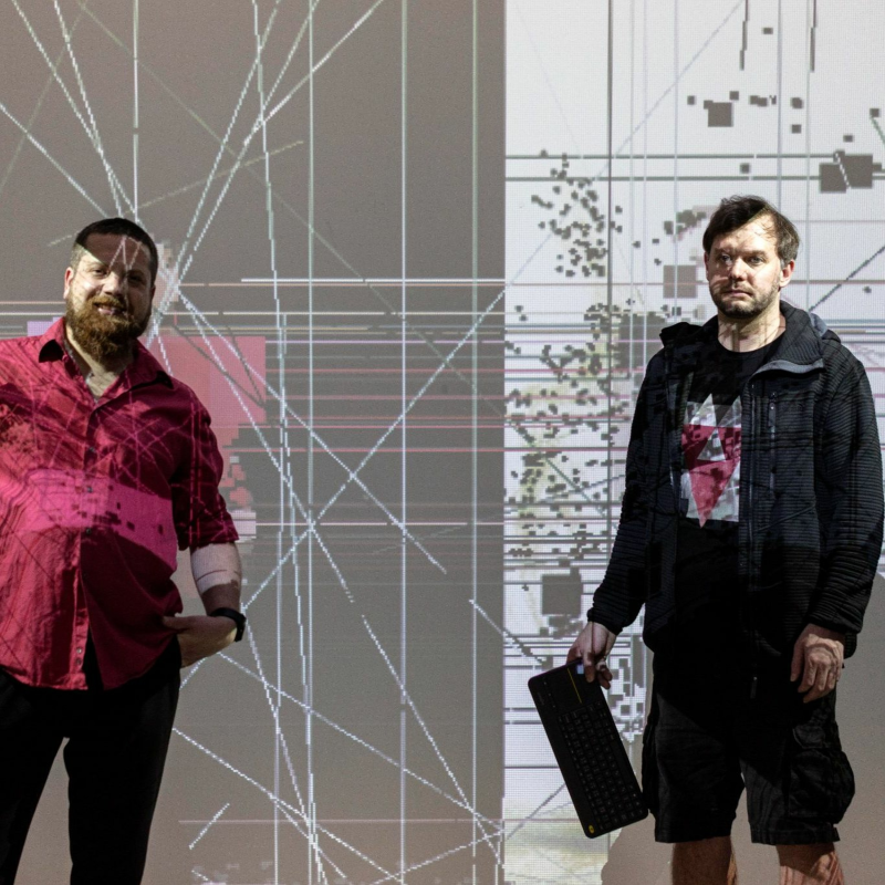 Obrázek epizody Pragovka Gallery: Pole v množném čísle (Lucie Nováčková)