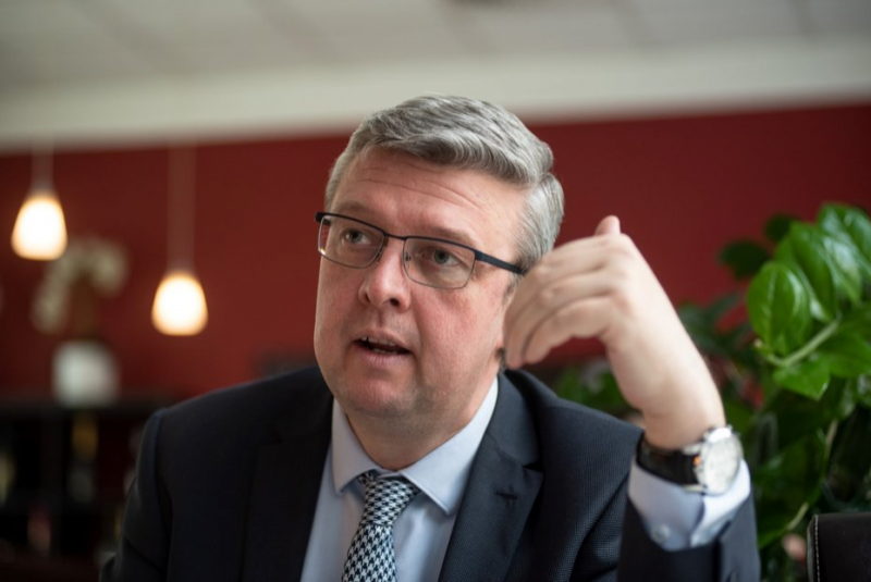 Obrázek epizody Karel Havlíček: Některé kraje o nouzový stav nestojí. Hledáme jinou alternativu.