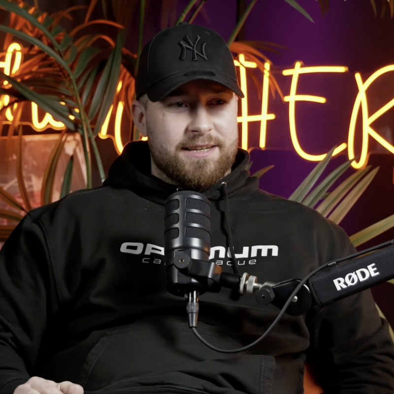 Obrázek epizody 59: V 19 LETECH DLUH 6 MILIONŮ -  Dnes miliardový byznys | Jakub Hošek