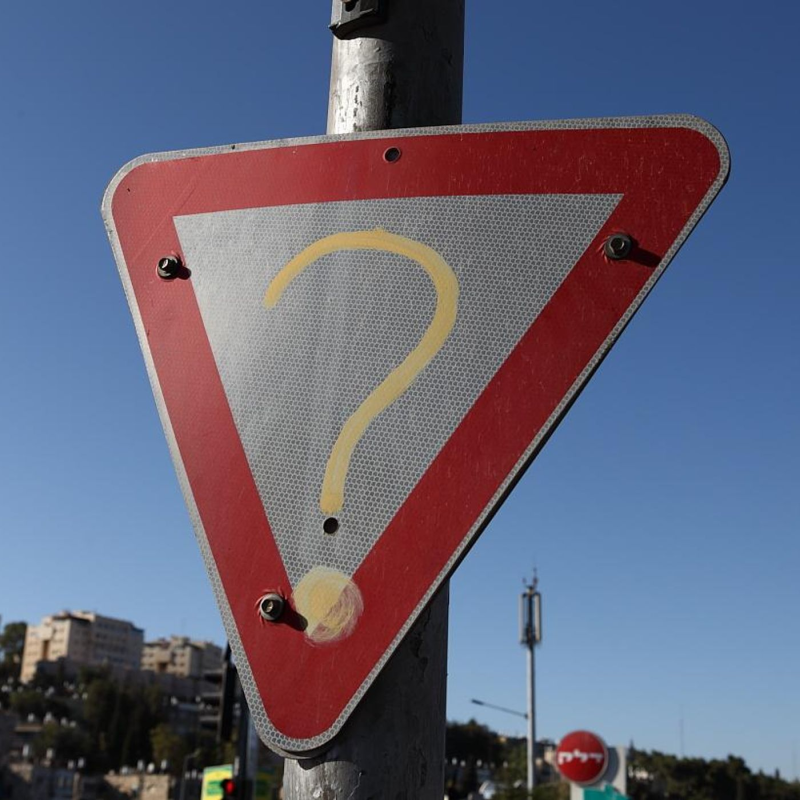 Obrázek epizody Bigger Little Questions