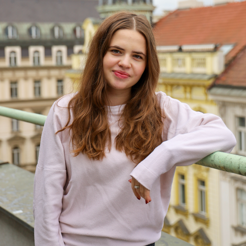 Obrázek epizody Soňa Kleiner: Erasmus změnil můj pohled na svět. DiscoverEU je skvělý pro lidi, kteří rádi overthinkují.